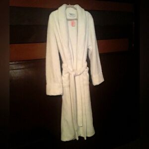 Bath & Body Works L/XL White Comfy, Fluffy Soft Belted robe With Pockets